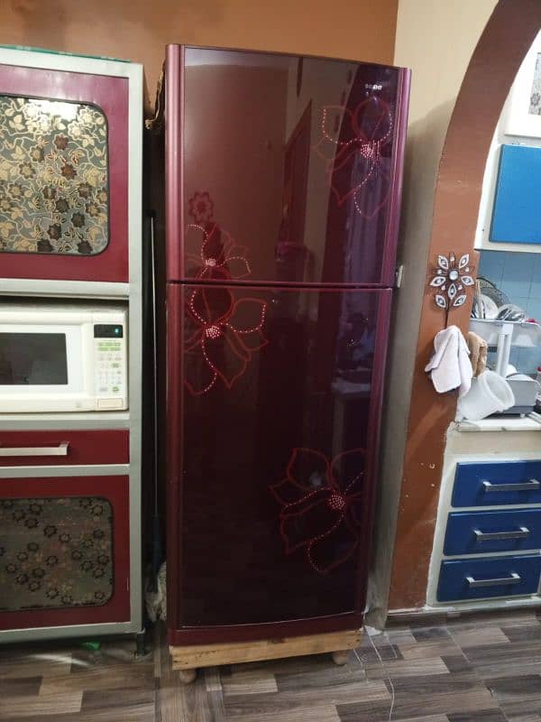 Orient diamond Series 18 Cu Ft 540 Liters Glass Door Refrigerator 0