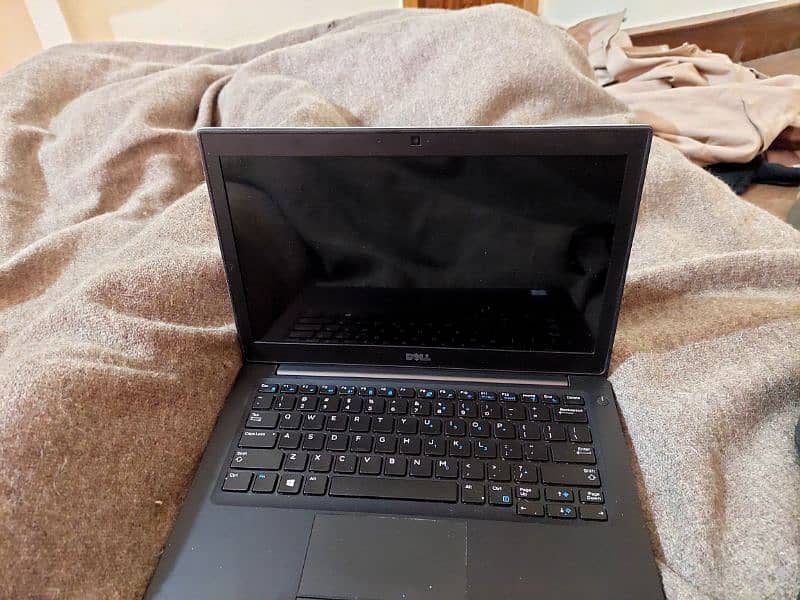 mini laptop like new 5