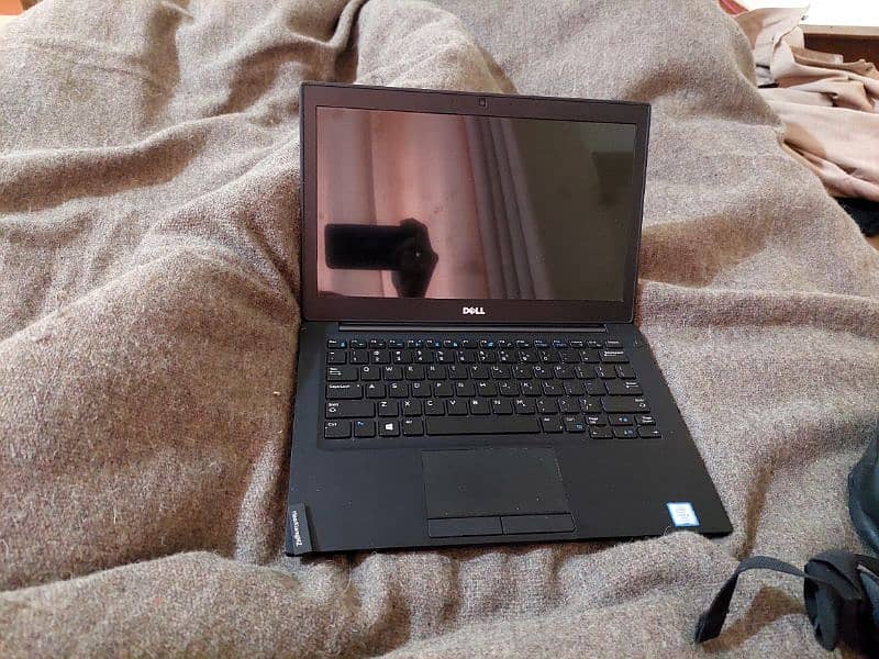 mini laptop like new 8