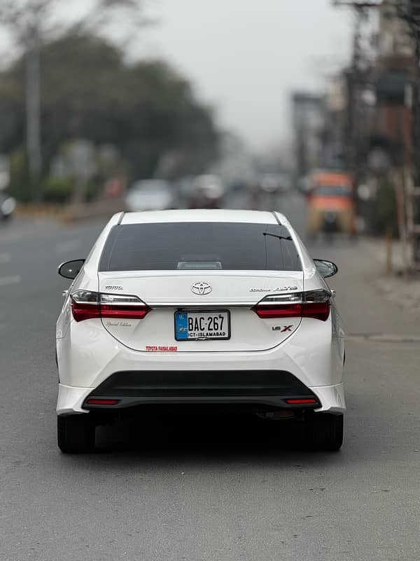 Toyota Corolla Altis 1.6 Special Edition 3