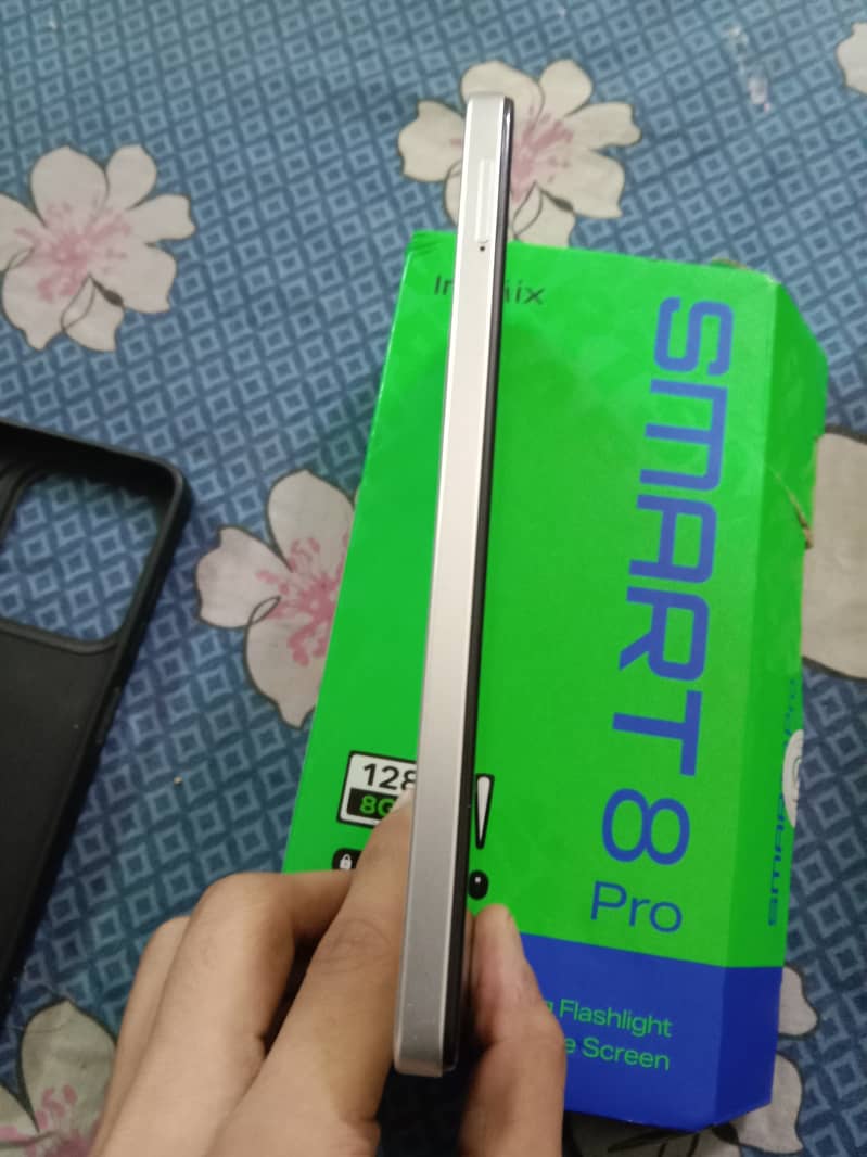 INFINIX SMART 8 PRO 10/10 BOX OPEN 1