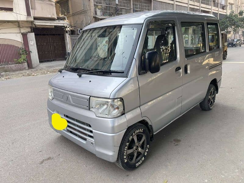 Mitsubishi Minicab Bravo 2013 0