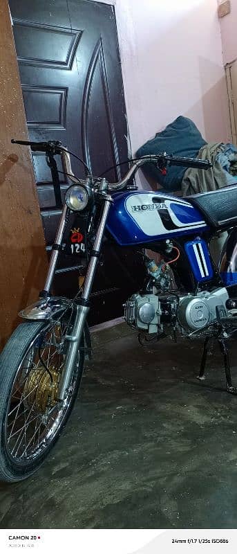 HonDa CD 70 6