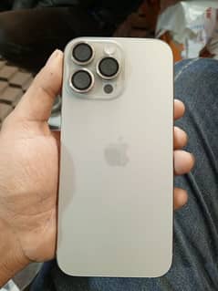 Iphone 16 pro max 256 jb jis bhi ko chayie Whatsapp 03254751598