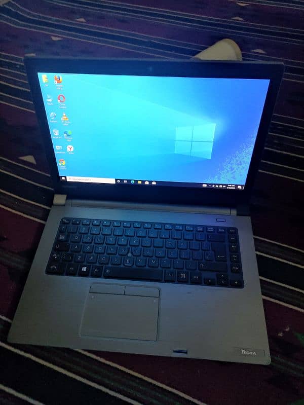 Toshiba Laptop 6th Generation 0