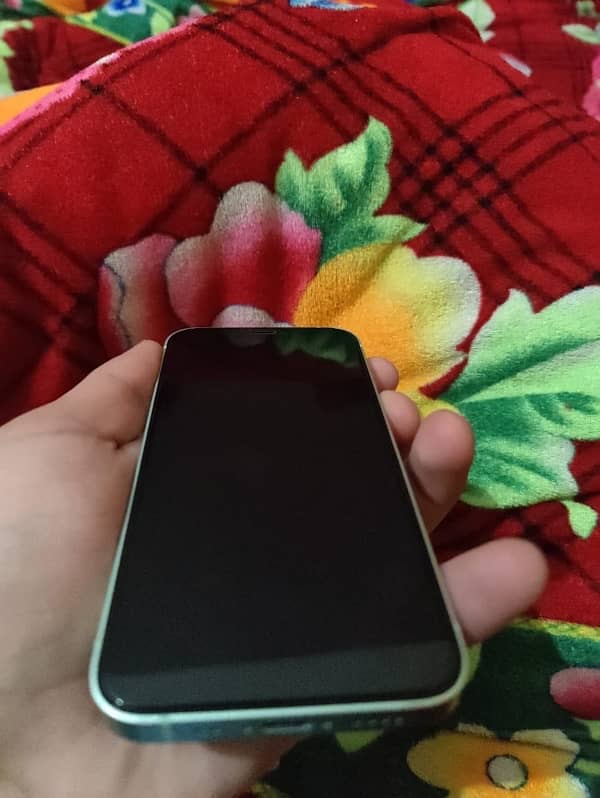 iPhone 12 mini ha urgent for sale karna ha WhatsApp number 03007138062 6