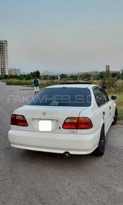 Honda Civic Oriel 2000