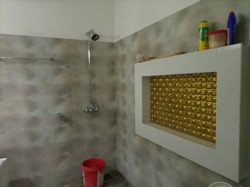 Farnished Studio Flat Available For Rent In Johar Town 4