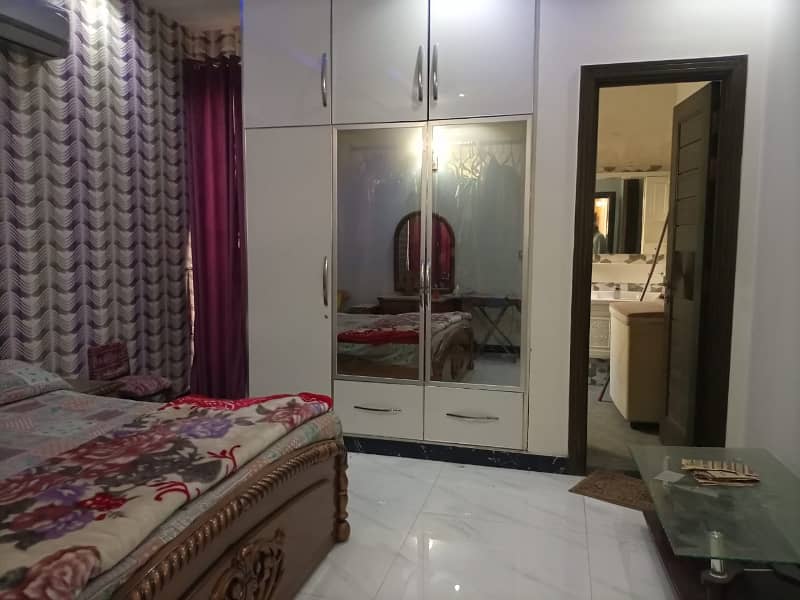 Farnished Studio Flat Available For Rent In Johar Town 5