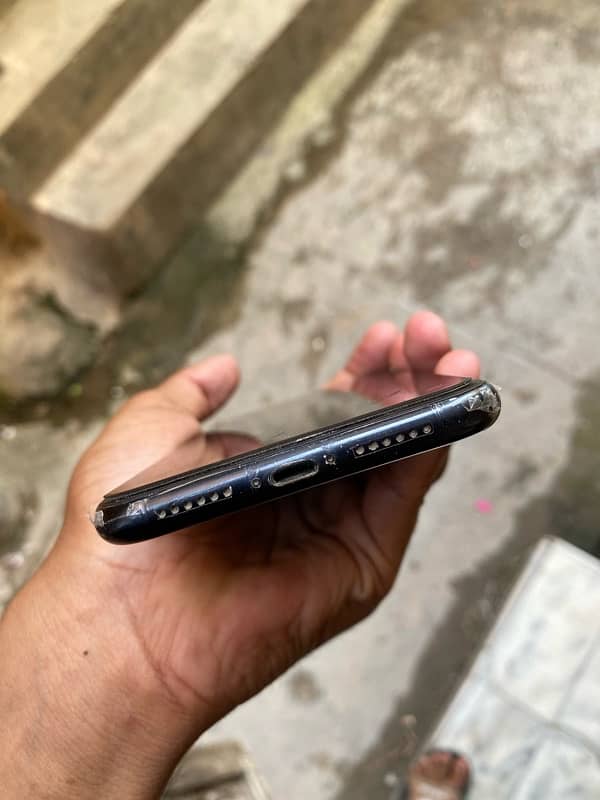 iphone Xr Non-PTA 6