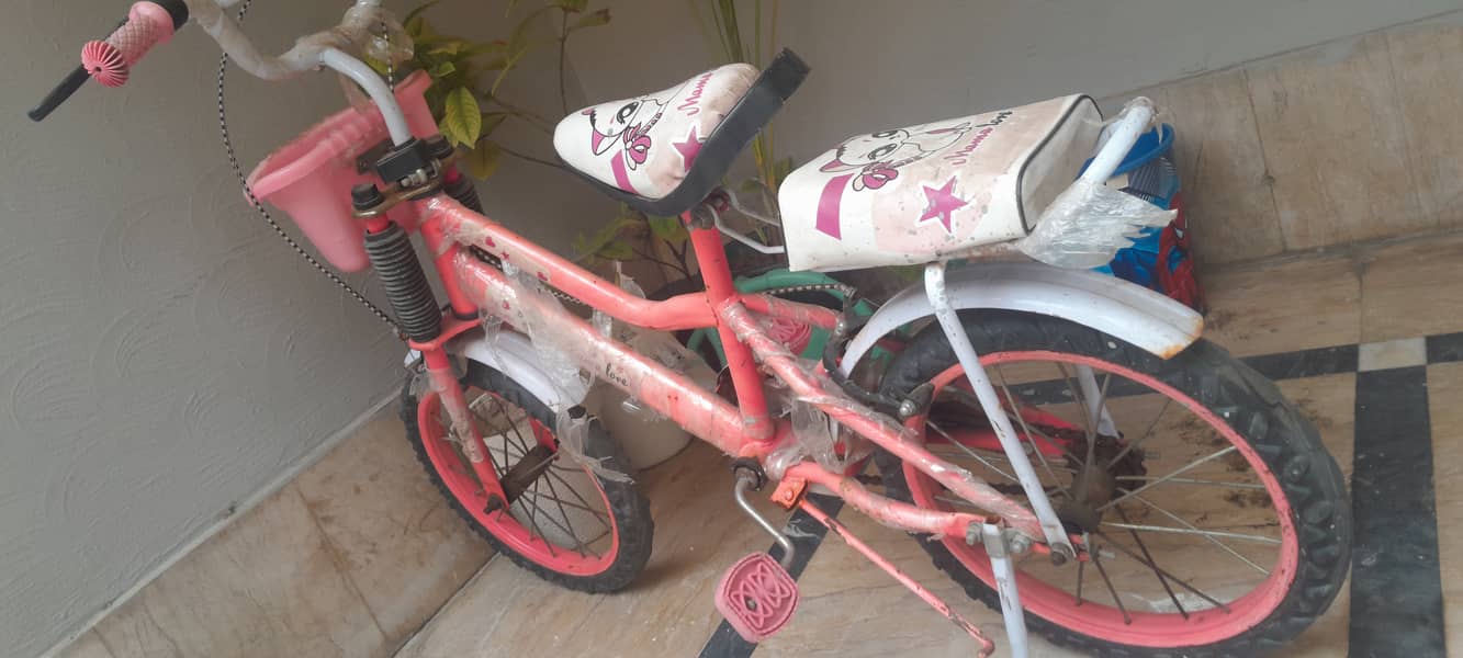 Girl bicycle in good condition and less used 2