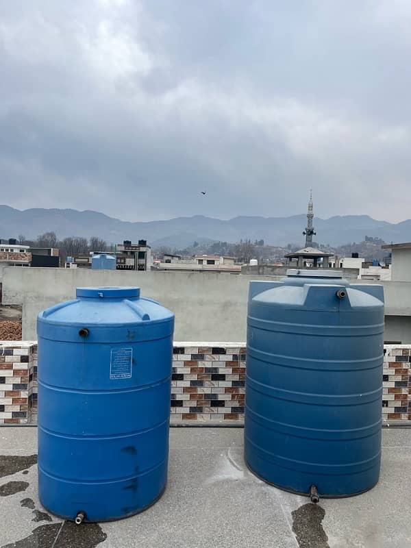 2 x water tanks 2