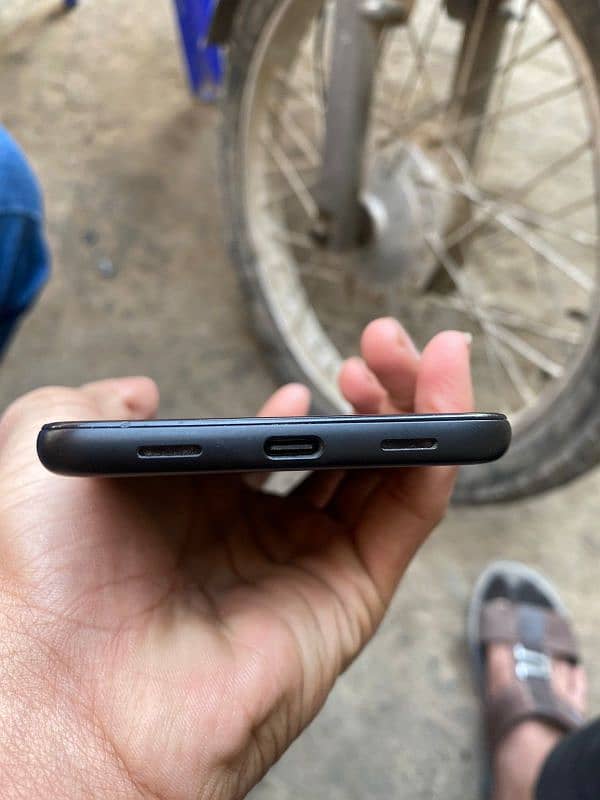 Google pixel 4a5g 1