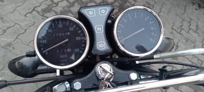 Suzuki' 150CC black colour bot Kam chala waha