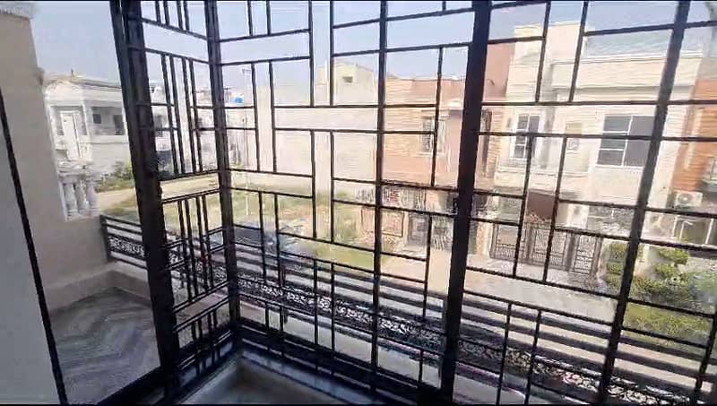 5 Marla House For Sale In Paragon City Lahore 4