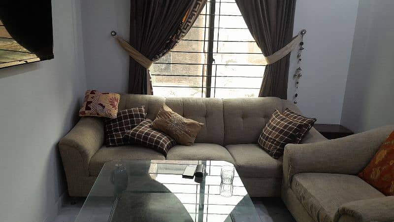 5 seater sofa for sale 0