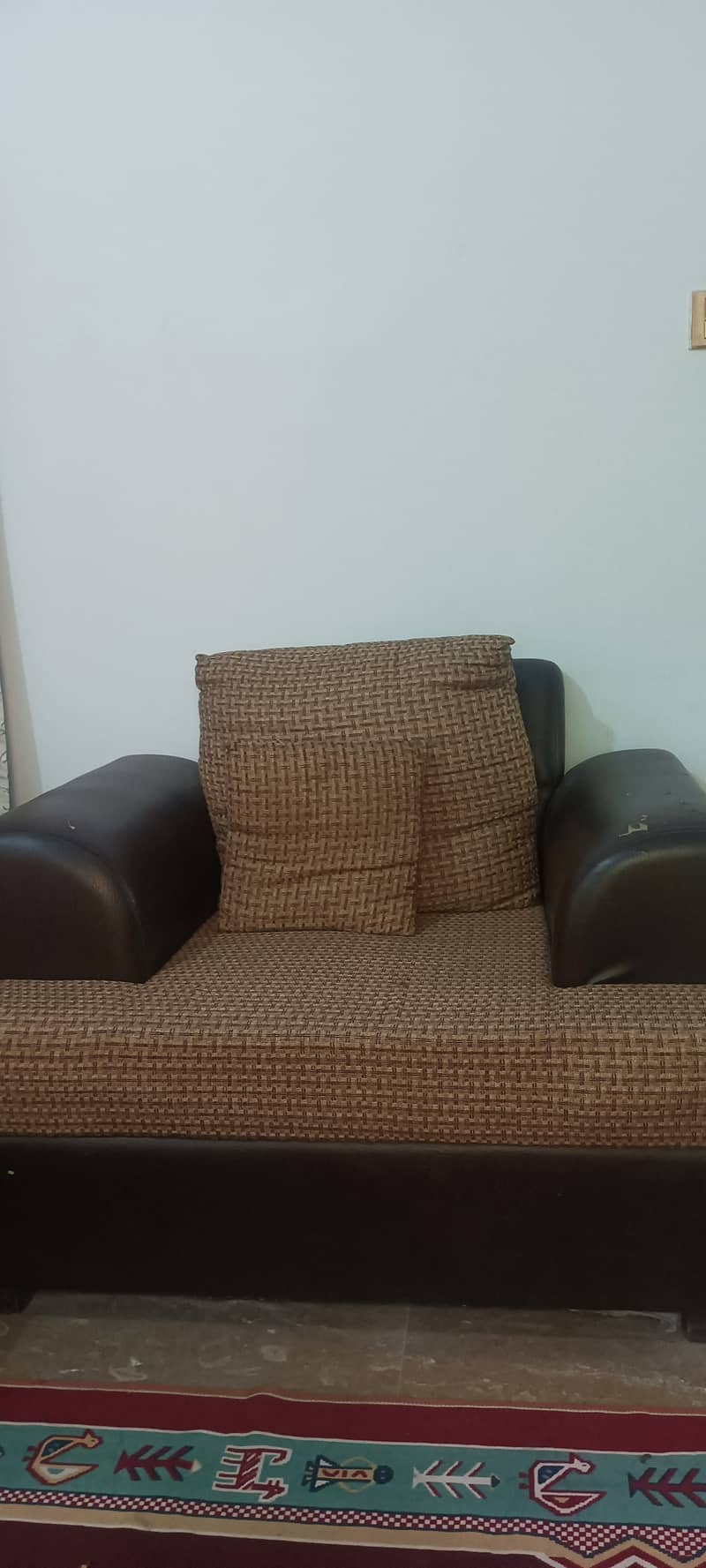 Sofa set 0