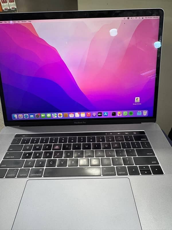 Macbook pro 2016 1