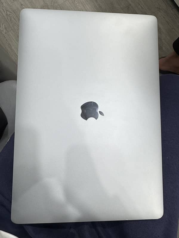 Macbook pro 2016 4