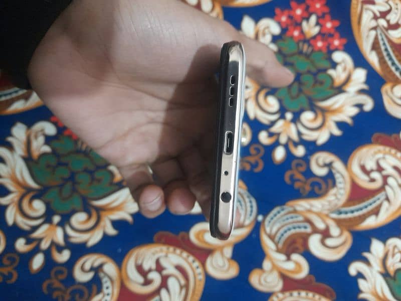 oppo f11 8/256 gb 10/10 condition 5