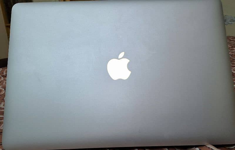 Macbook pro 2015 15 inch 0