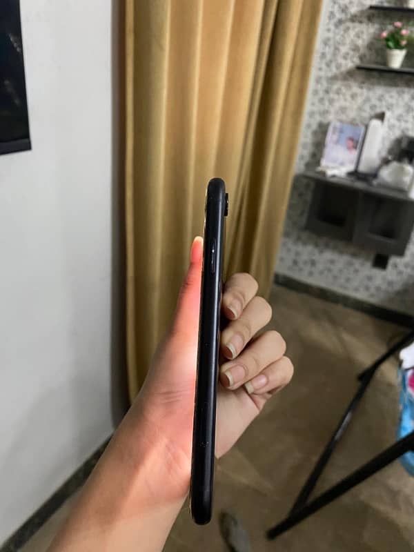 iPhone xr non pta 64 gb factory unlock 4