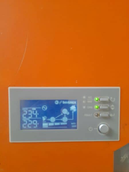 inverex 2.2kw inverter in very good condition 0