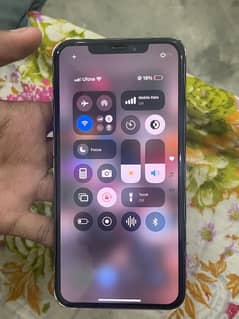 iphone 11 pto max 512GB 10 FACTORY UNLOCK