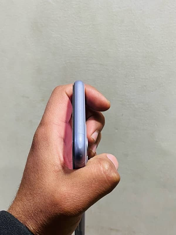 iphone 11 NON PTA 0