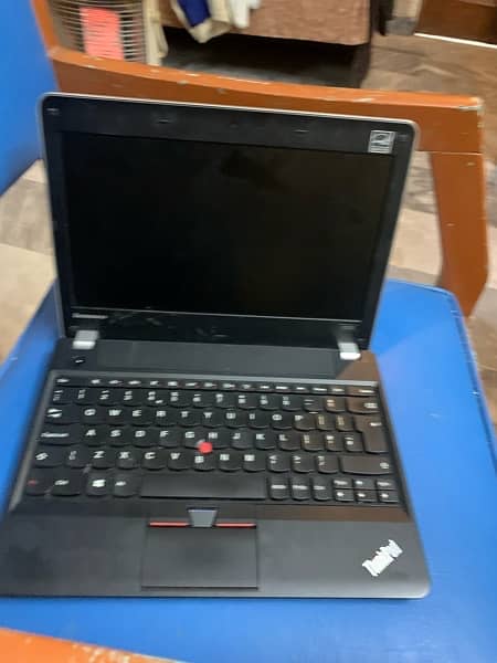 Lenevo thinkpad  Core i7 4th generation AMD E2-1800 2GB Radeon HD 0