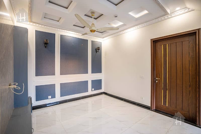 5 Marla Brand New House For Rent in Tulip Overseas Block Park View City Lahore 10