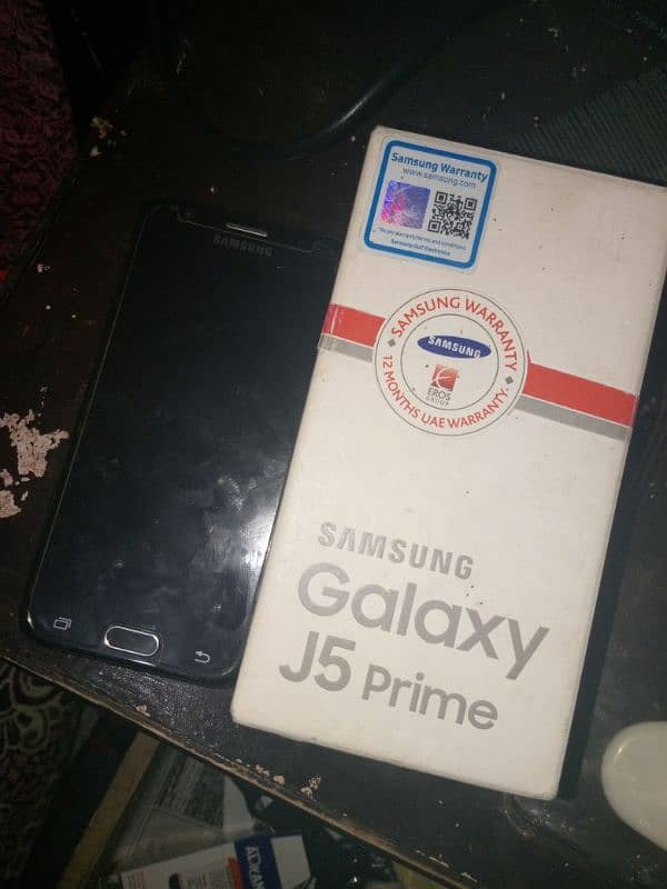 Samsung J5 Prime with box & genuine charger 0