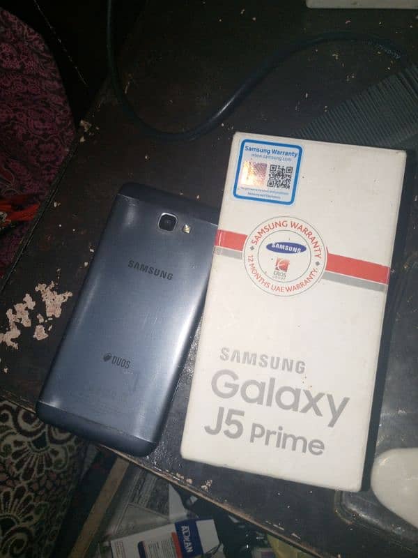 Samsung J5 Prime with box & genuine charger 1