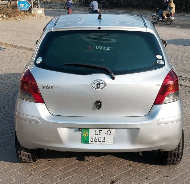 Toyota Vitz 2009 1