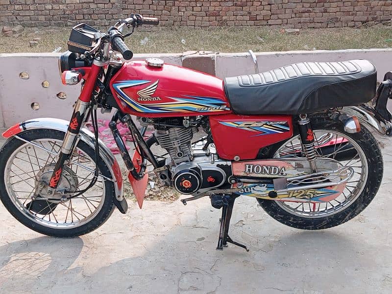 honda 125 . . . . good condition. . . 03115227905 0