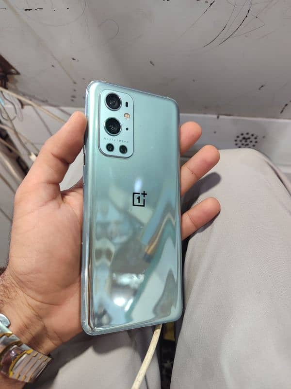 OnePlus 9 pro 12/256 approved only minor spot 8