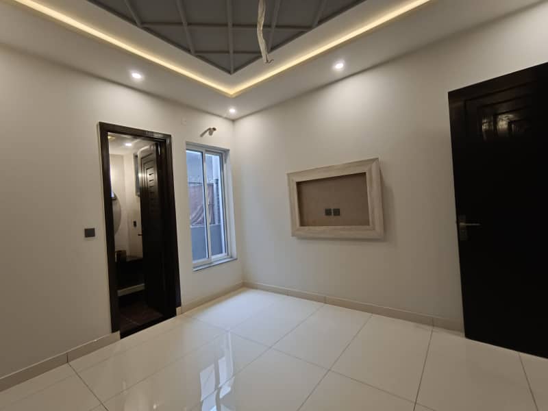 5 Marla House For SALE In Johar Town Main Kanal Road or Near Beautiful Family Park Very Beautiful Luxury Brand New Modern Design Front Elevation Super Hot Location Waliking Distance to Emporium Mall or Lahore Expo Center or Beautiful Park 39