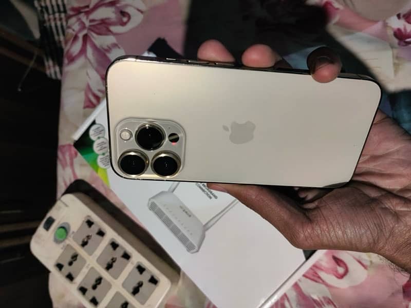 Iphone 13 Pro gold jv 10/10 exchange possible 5