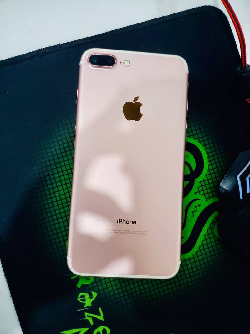 Apple iPhone 7 Plus 4