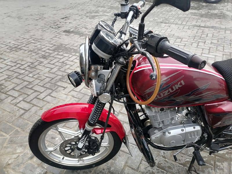 Suzuki GS 150 Lush Condition 15