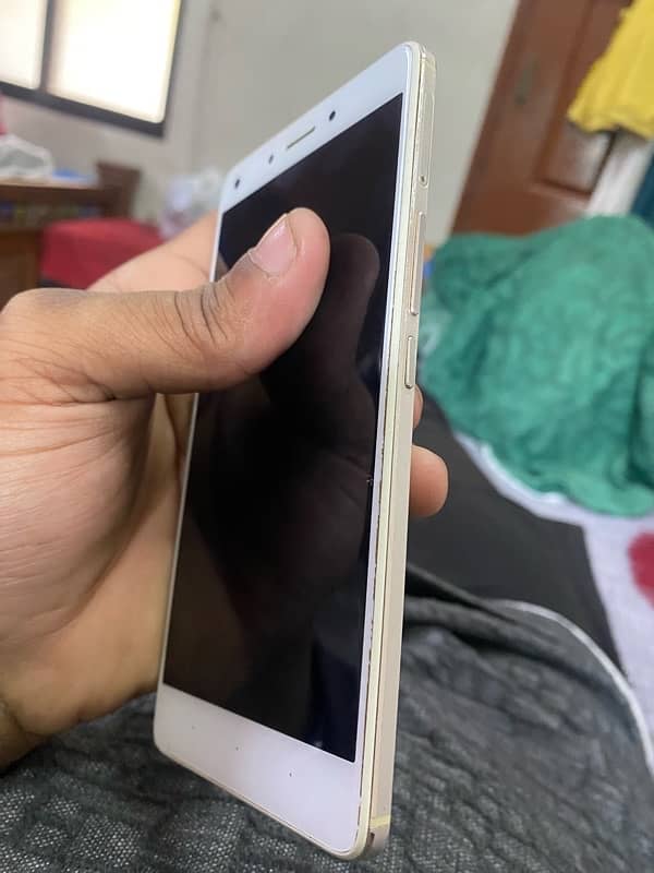 Infinix Zero 4 6