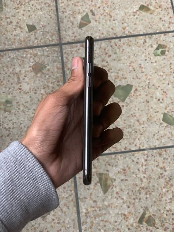 Iphone Xs Max 64Gb Non PTA 7