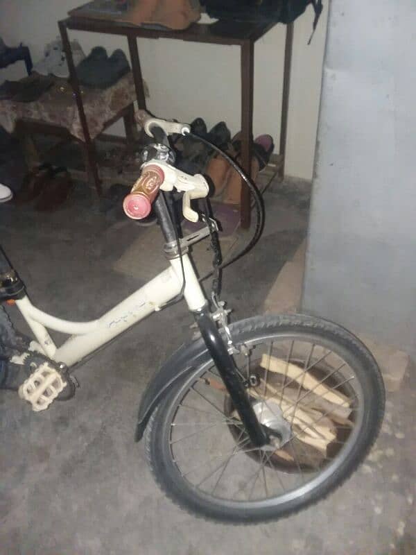 Japanese bicycle in good condition 3