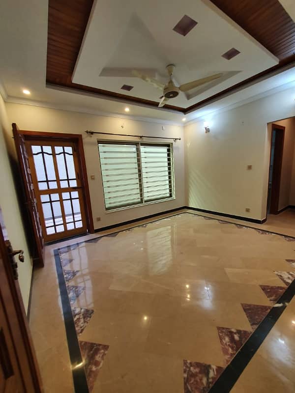 10 Marlas Separate Gate BASEMENT Available for rent in G-13/2 7