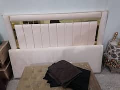 Bed / bed set / king size bed / wooden bed / double bed / poshish bed