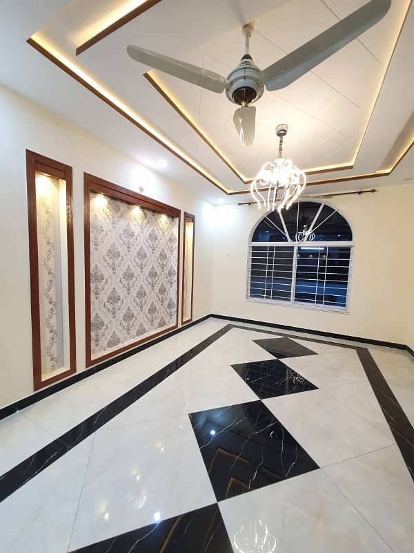 10 Marlas Tile Flooring Ground Gas Boring Near Kashmir Highway G-13/4 7