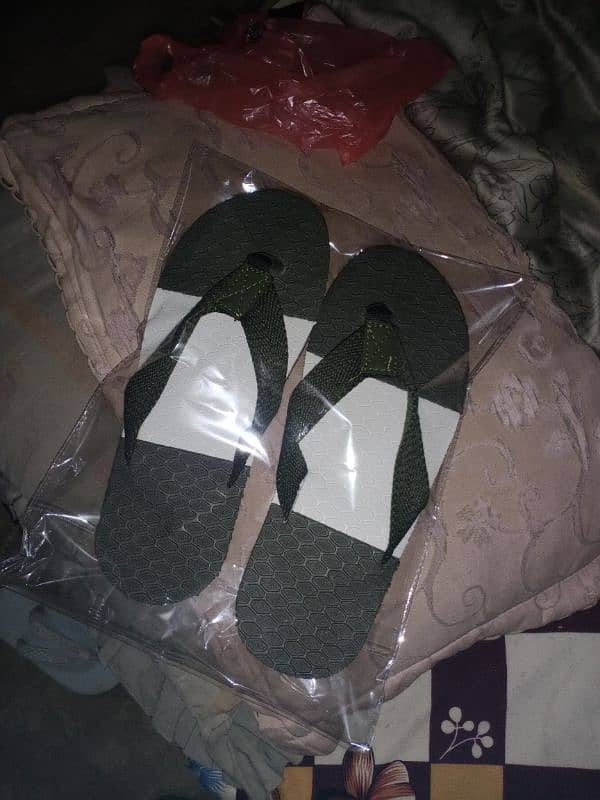 Hawai Chappal 250price 1