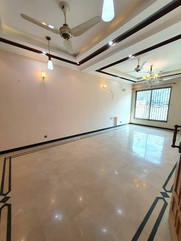 14 Marla Upper Portion For Rent In G-13 5