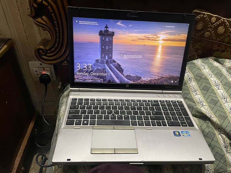 HP ELITEBOOK 8570p FOR SALE IN VERY CHEAP(GOOD CONDITION) 0