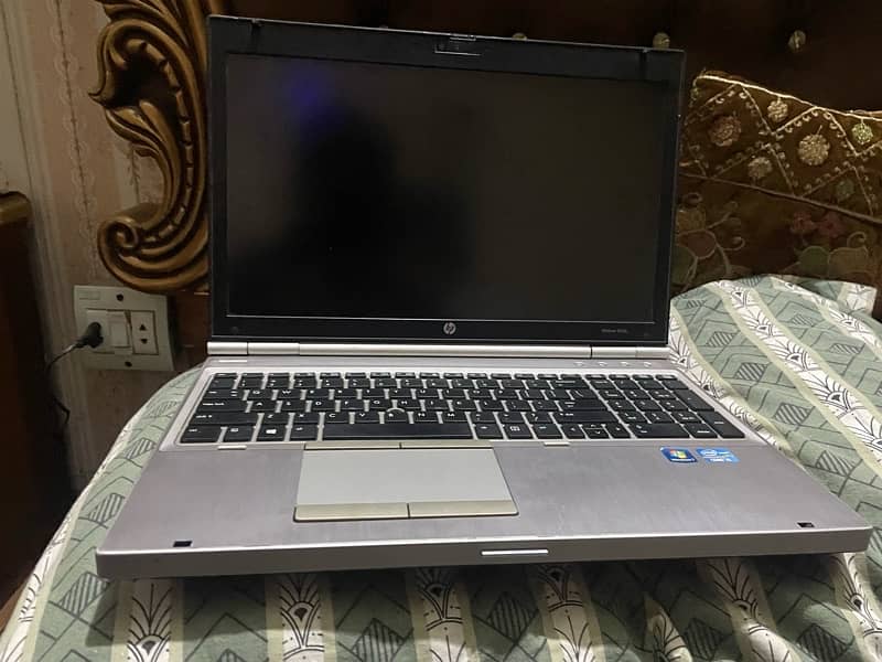 HP ELITEBOOK 8570p FOR SALE IN VERY CHEAP(GOOD CONDITION) 16